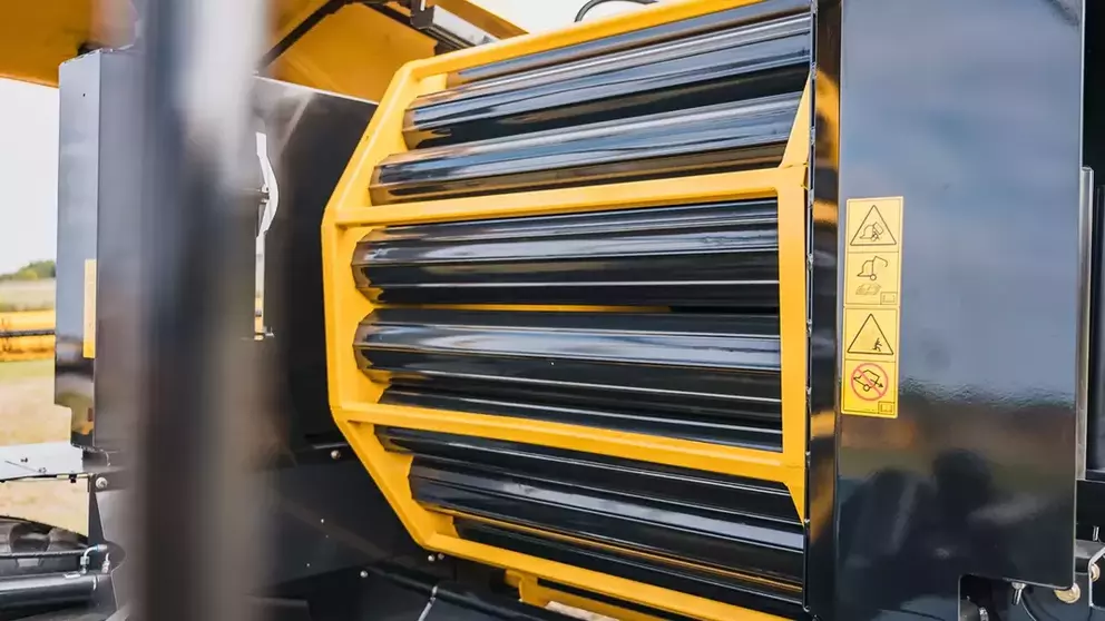 roll-baler-density-bale-chamber-01--2 (1).webp