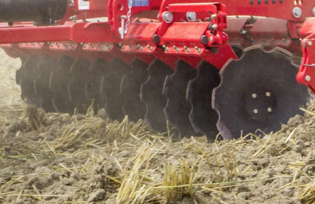 terradisc-3001-multiline-fendt-1599-pr-ausschitt.jpg