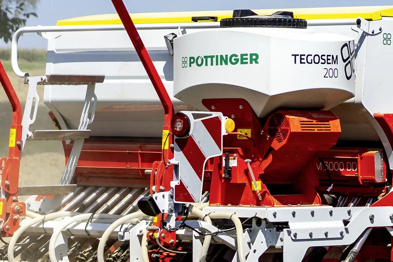 vitasem-m-3000-dd-fox-300-d-johndeere-29-sat-kopie.jpg