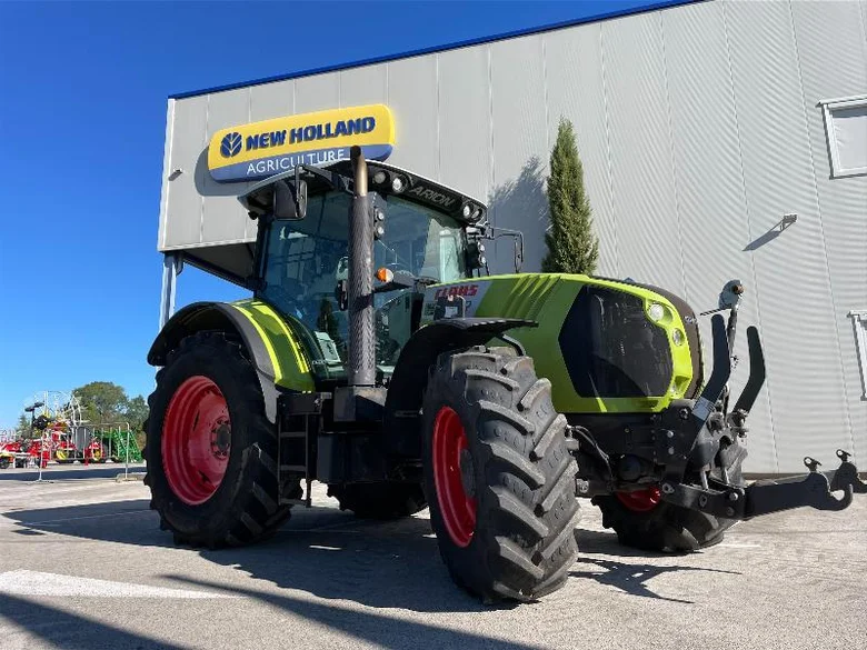 Tracteur CLAAS ARION 640