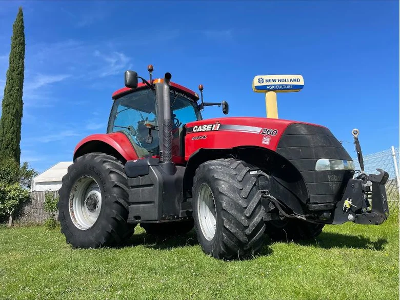Tracteur CASE IH MAGNUM 260